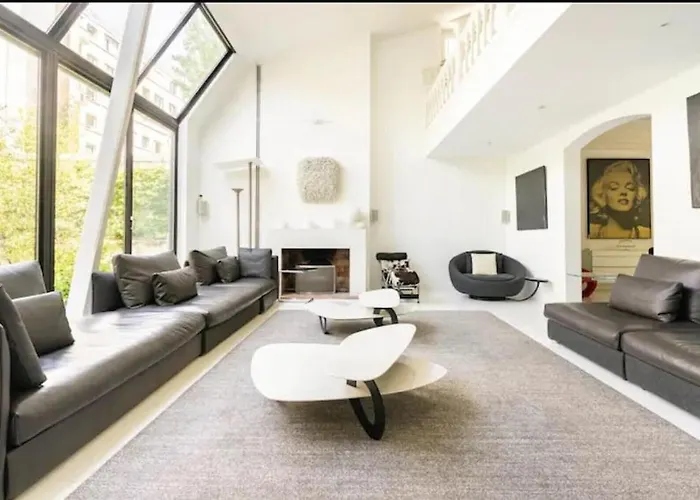 Alesia Villa